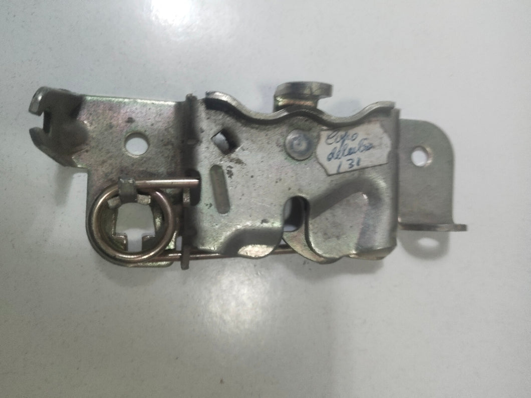 CERRADURA CAPÓ DELANTERO SEAT 131