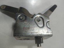 Cargar imagen en el visor de la galería, CERRADURA TRASERA IZQUIERDA CITROEN DYANE
