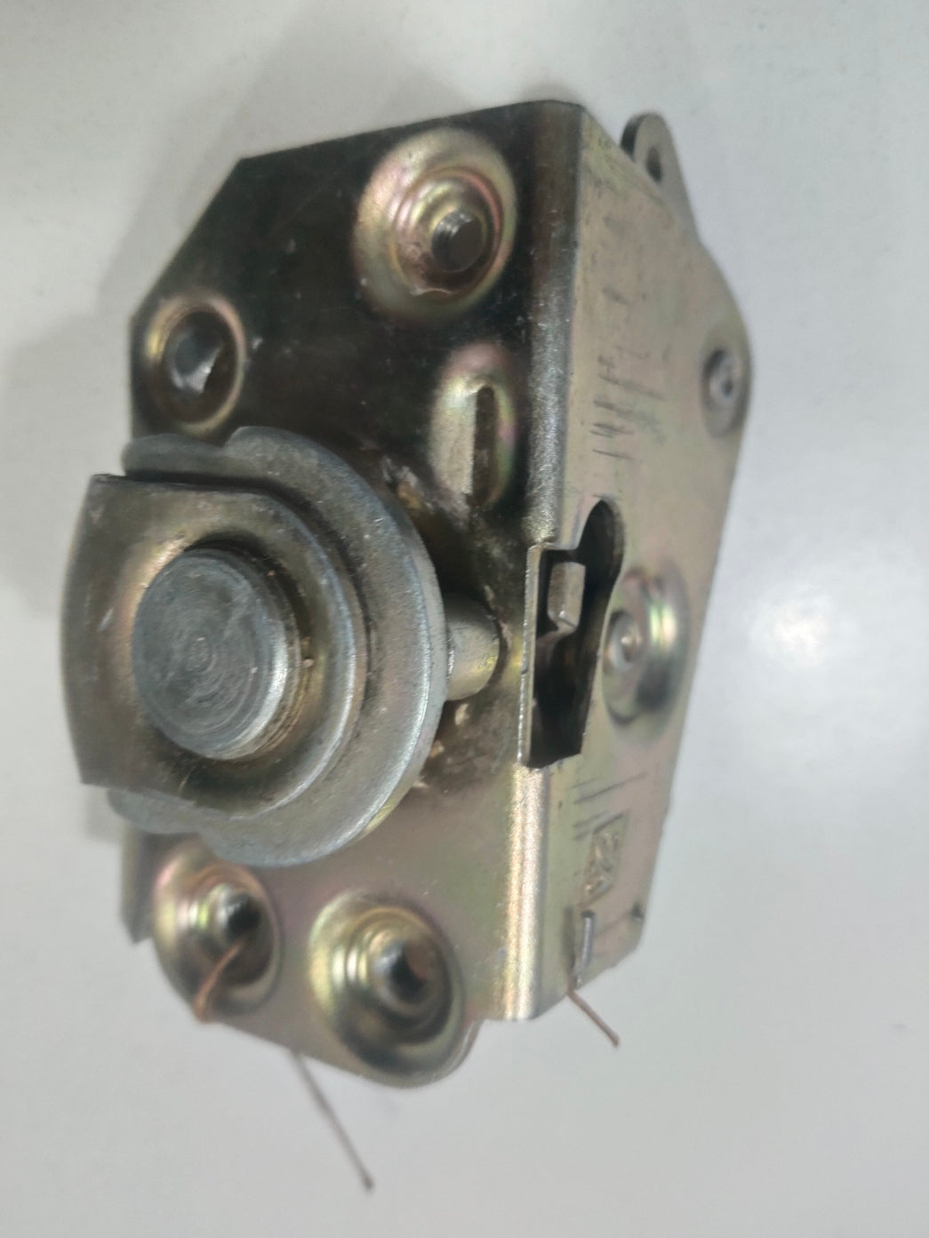 CERRADURA TRASERA IZQUIERDA SEAT 124