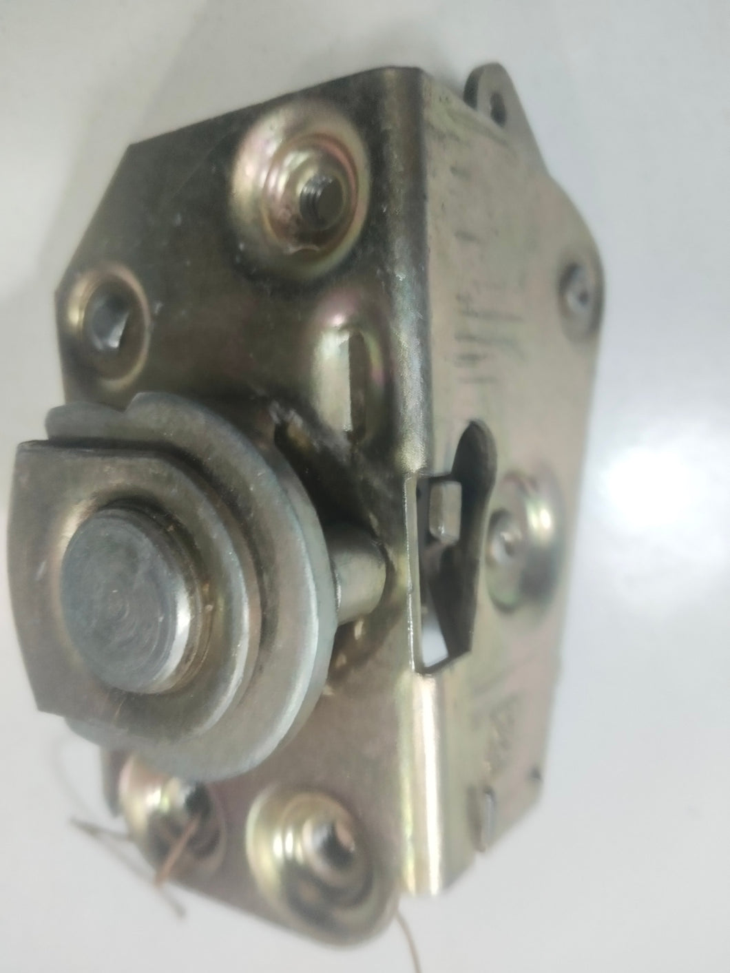 CERRADURA TRASERA DERECHA SEAT 124