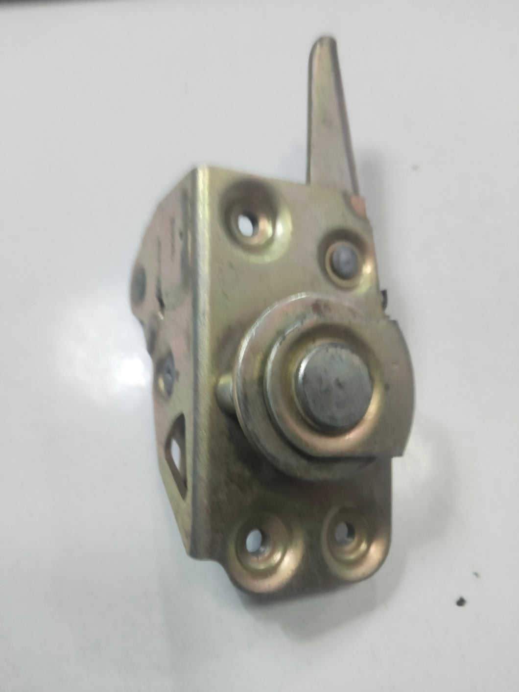 CERRADURA DELANTERA IZQUIERDA SEAT 600 E, SEAT850 MODERNO