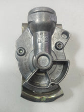 Cargar imagen en el visor de la galería, CABEZAL DE ACOPLAMIENTO NEUMÁTICO AMARILLO
