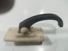 Cargar imagen en el visor de la galería, MANETA APERTURA SEAT 127/124
