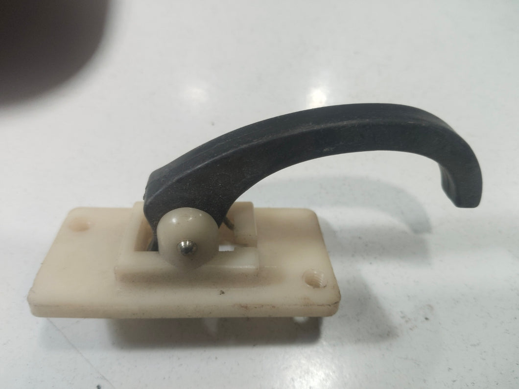 MANETA APERTURA SEAT 127/124