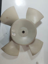 Cargar imagen en el visor de la galería, ASPA VENTILADOR RENAULT 5/6/7
