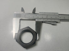 Cargar imagen en el visor de la galería, TUERCA FIJACIÓN SEAT 850
