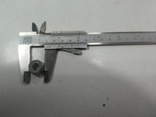 Cargar imagen en el visor de la galería, TUERCA EJE SUPERIOR RENAULT
